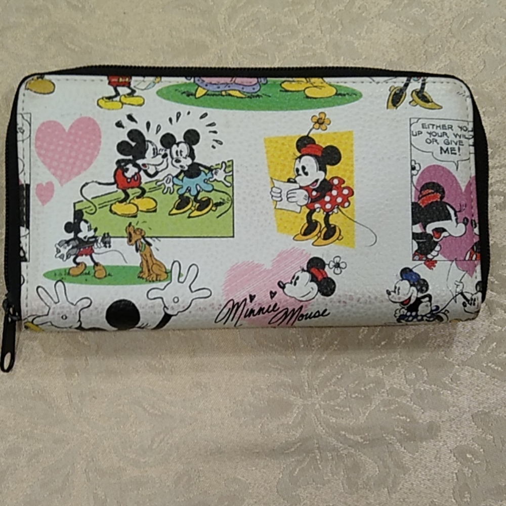 Disney Wallet